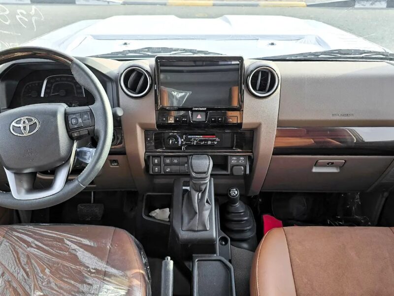 2025 Toyota Land Cruiser 79 series Other 4.0L 6-Cylinder Petrol Beige Brown