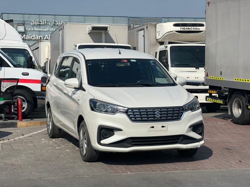 2022 Suzuki Ertiga Automatic GCC Specs V4 White Black