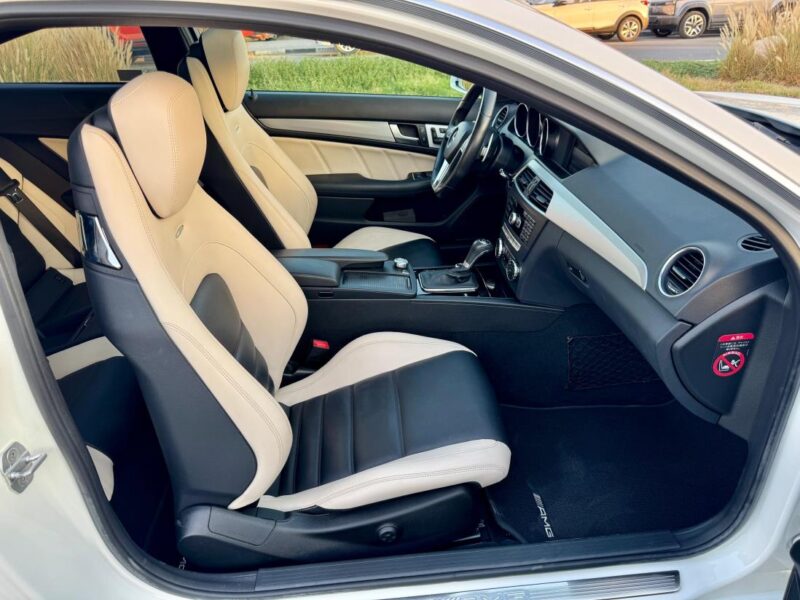 2013 Mercedes-Benz C 63 AMG 6.2 L V8 Engine White Black