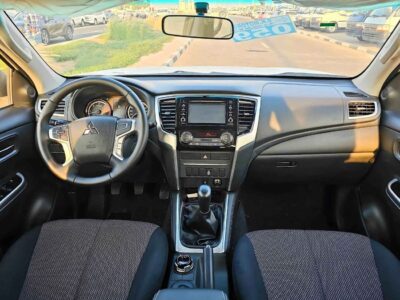 2022 Mitsubishi L200 SPORTERO 2.4L DIESEL MT 4WD White Grey