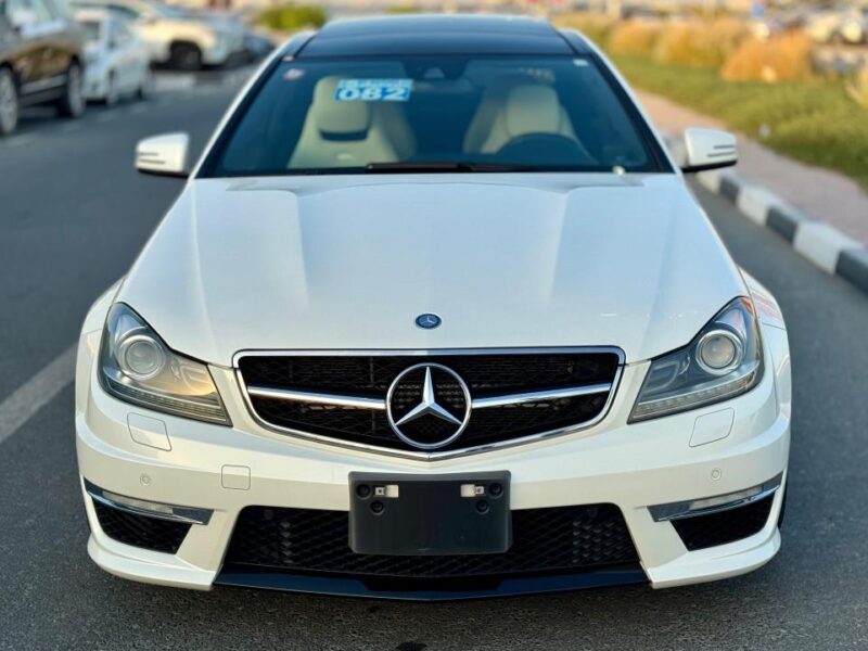 2013 Mercedes-Benz C 63 AMG 6.2 L V8 Engine White Black
