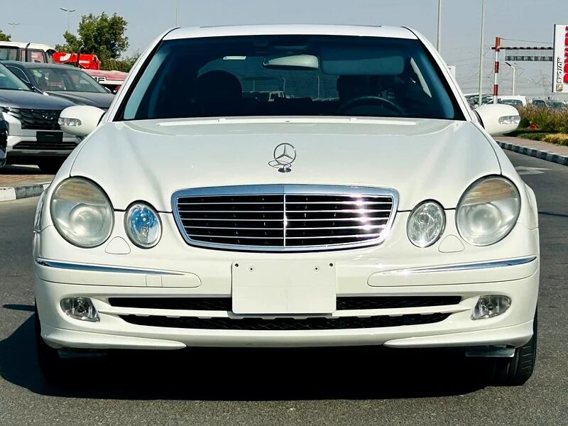2002 Mercedes-Benz E-Class E 240 6 Cylinder Neat & Clean Car White Black