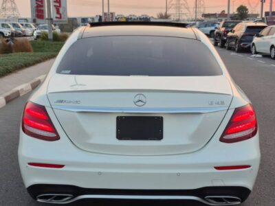 2018 MERCEDES BENZ E43 AMG V6 AUCTION GRADE 4.5/B White Black