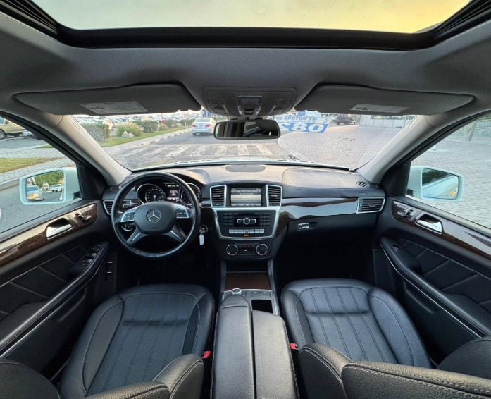 2013 MERCEDES BENZ GL450 V8 AUCTION GRADE 4/B White Black