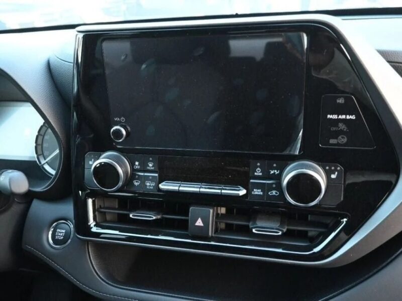 2023 Toyota Highlander TOYOTA LE 2.4L TURBO AWD A/T Petrol Grey Black