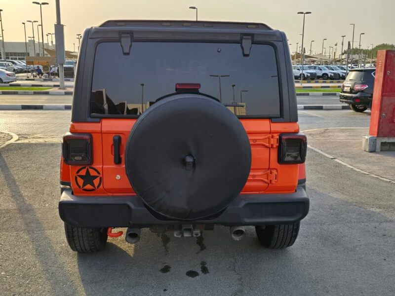 Jeep Wrangler Desert 2018 Orange Black in Very Good Condition