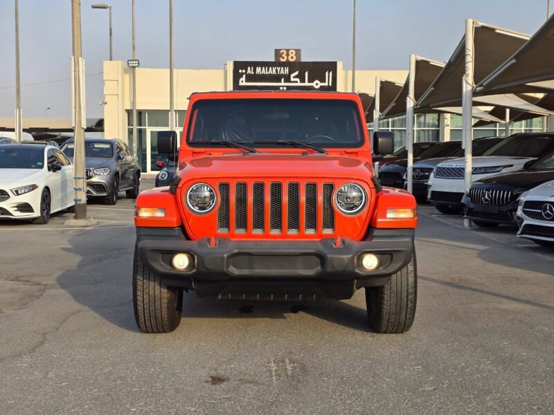 Jeep Wrangler Desert 2018 Orange Black in Very Good Condition