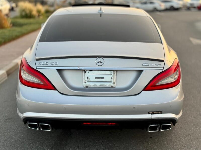 2012 Mercedes-Benz CLS 63 AMG 5.5-liter twin-turbocharged V8 Engine Silver