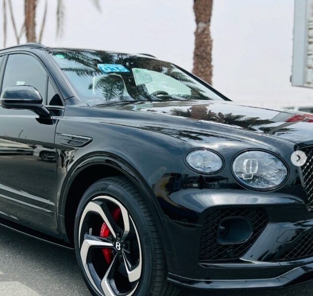 2023 BENTLEY BENTAYGA 4.0L Twin-Turbocharged V8 Black Beige CHASSIS GUARANTEE