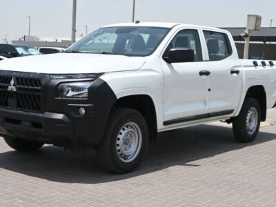 Mitsubishi L200 MITSUBISHI L200 2.4L GL DIESEL DCABIN 4X4 5M/T 2025 White Black