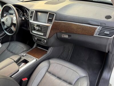 2013 MERCEDES BENZ GL450 V8 AUCTION GRADE 4/B White Black