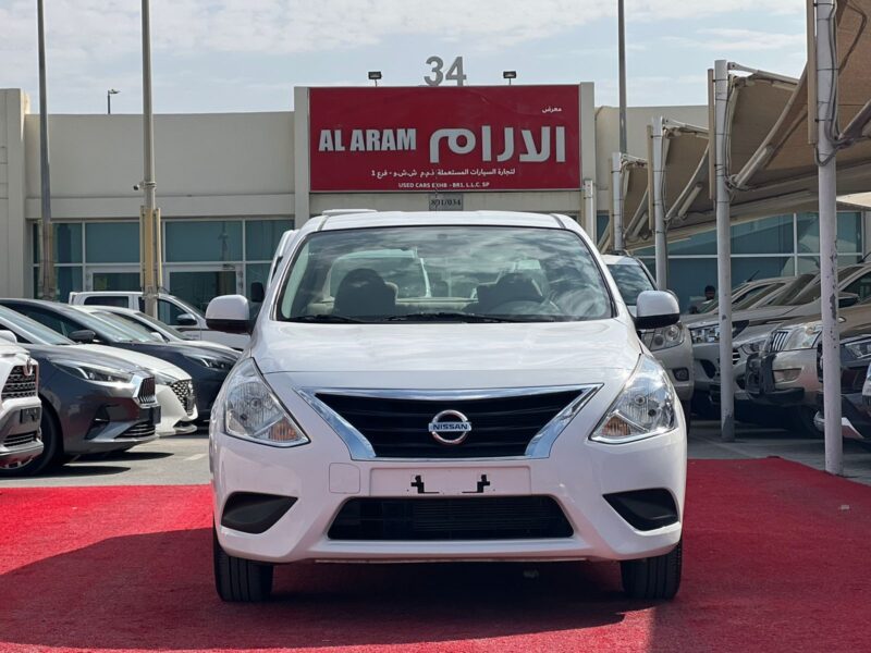 2022 Nissan Sunny 1.5L Engine GCC Specs White Grey