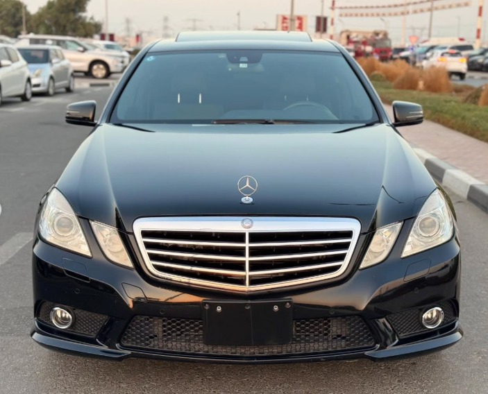 2009 MERCEDES BENZ E550 AMG BODY KIT V8 AUCTION GRADE 4/B Black