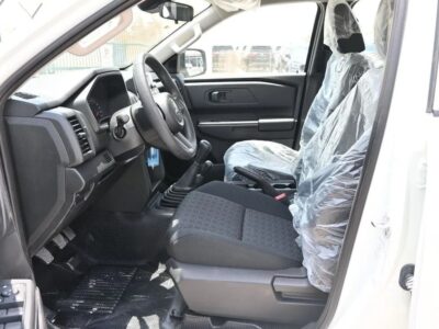 Mitsubishi L200 MITSUBISHI L200 2.4L GL DIESEL DCABIN 4X4 5M/T 2025 White Black