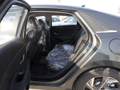 2025 Hyundai Elantra 4 Cylinder Engine Grey Black