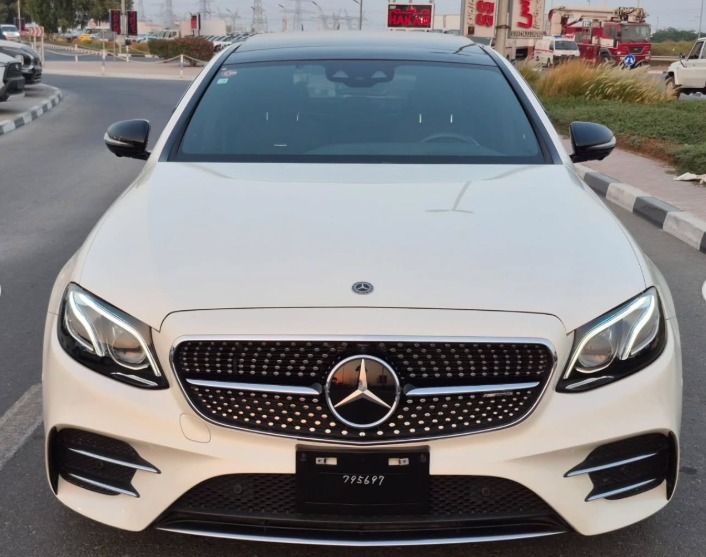 2018 MERCEDES BENZ E43 AMG V6 AUCTION GRADE 4.5/B White Black