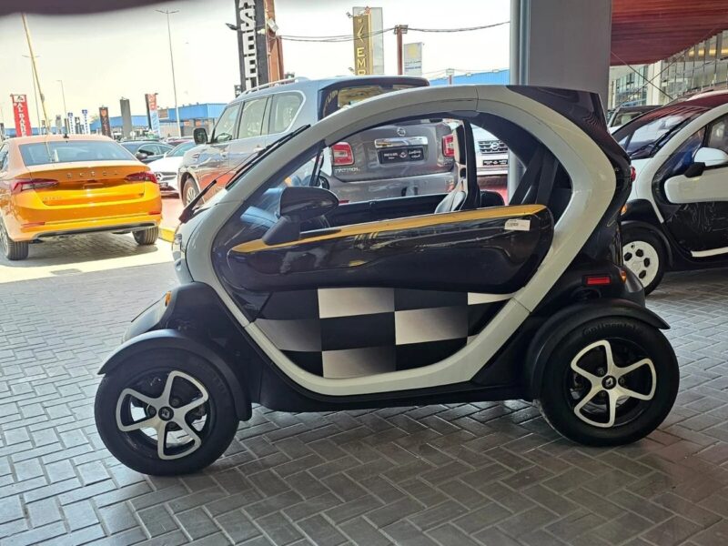 2019 Renault Twizy ELECTRIC VEHICLE Black