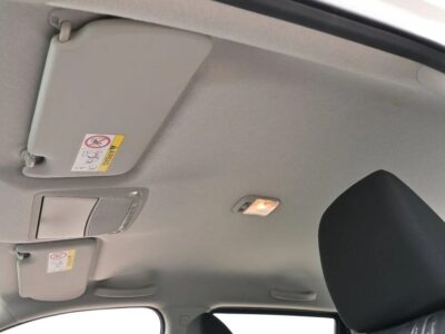 2023 Nissan Navara NISSAN NAVARA 2.5 PETROL SE 4X2 MT DC PLUS White Black