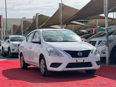 2022 Nissan Sunny 1.5L Engine GCC Specs White Grey
