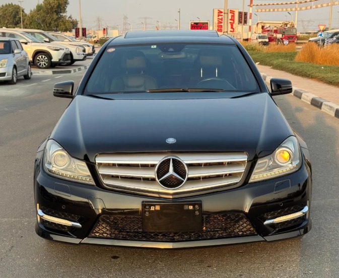 2012 MERCEDES BENZ C350 V6 AUCTION GRADE 4/B Black