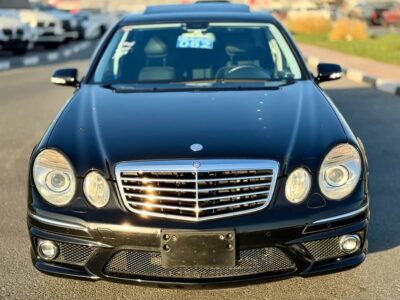 2008 Mercedes-Benz E-Class E 550 8 Cylinders Engine Black