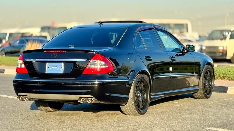 2008 Mercedes-Benz E-Class E 550 8 Cylinders Engine Black