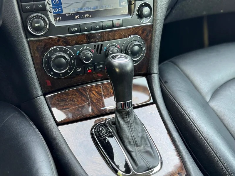 2007 Mercedes-Benz CLK-Class CLK 350 Neat & Clean Car Silver Black