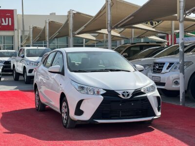2022 Toyota Yaris1.5 L Engine GCC Specifications White Beige