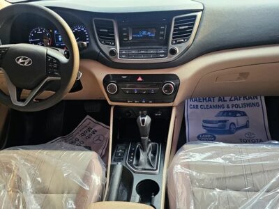 2018 Hyundai Tucson Comfort 4 Cylinder Engine SUV Grey Beige