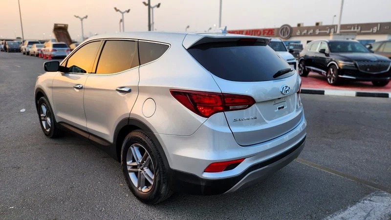 2017 Hyundai Santa Fe Sport 4 Cylinder Engine SUV Silver Grey