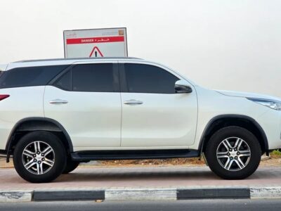 2019 Toyota Fortuner EXR 4 Cylinder Engine SUV White Brown