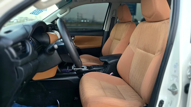 2019 Toyota Fortuner EXR 4 Cylinder Engine SUV White Brown