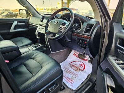 2012 Toyota Land Cruiser 5.7L 8 Cylinder Engine Grey Black