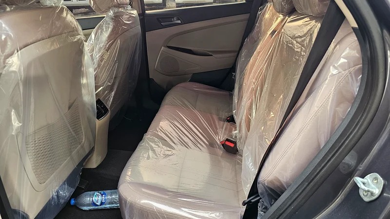 2018 Hyundai Tucson Comfort 4 Cylinder Engine SUV Grey Beige