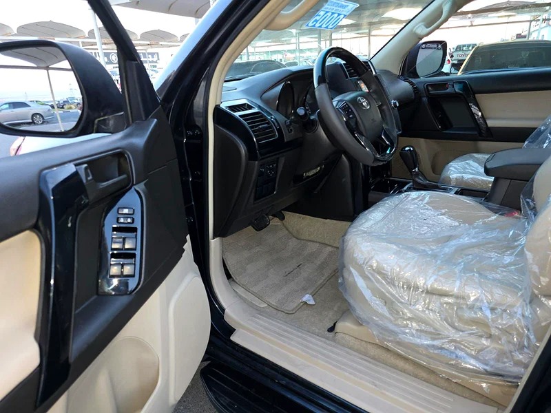 2014 Toyota Prado TXL SUV 4 Cylinder Engine Black Beige GCC