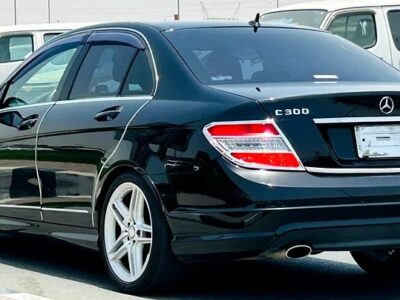 2010 Mercedes-Benz C-Class C300 6 Cylinder Engine Neat & Clean Car Black