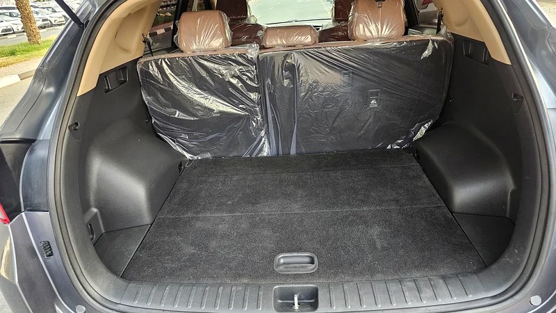 2018 Hyundai Tucson Comfort 4 Cylinder Engine SUV Grey Beige