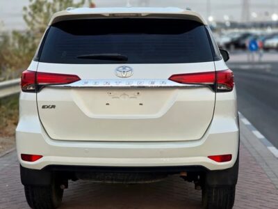 2019 Toyota Fortuner EXR 4 Cylinder Engine SUV White Brown