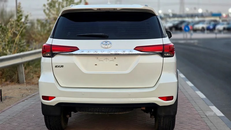 2019 Toyota Fortuner EXR 4 Cylinder Engine SUV White Brown