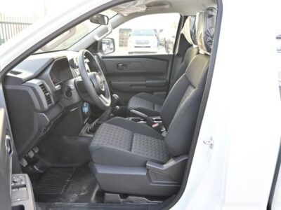 2026 Mitsubishi L200 L200 2.4L GL SCAB 4WD 5MT DIESEL M-LINE White Grey