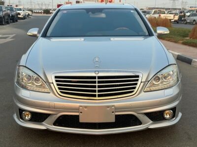 2008 Mercedes-Benz S-Class S 550 in Perfect Condition Silver Black