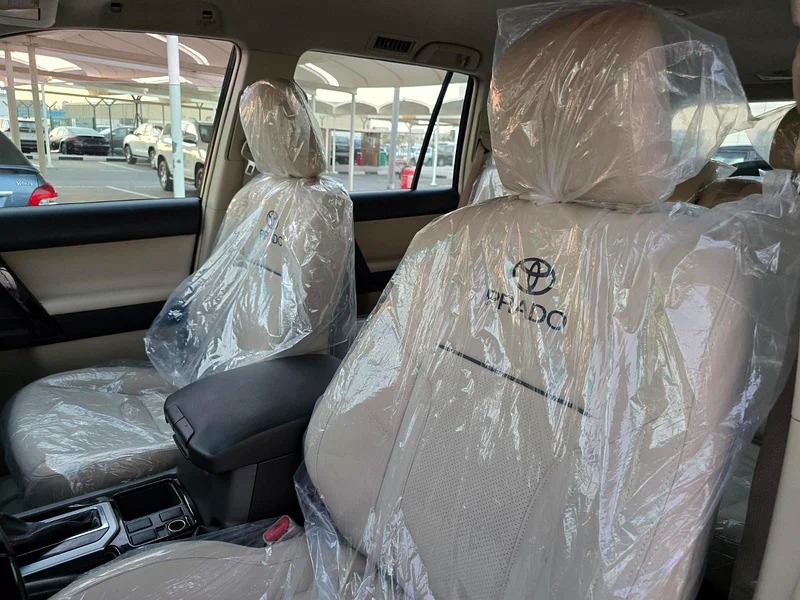 2014 Toyota Prado TXL SUV 4 Cylinder Engine Black Beige GCC