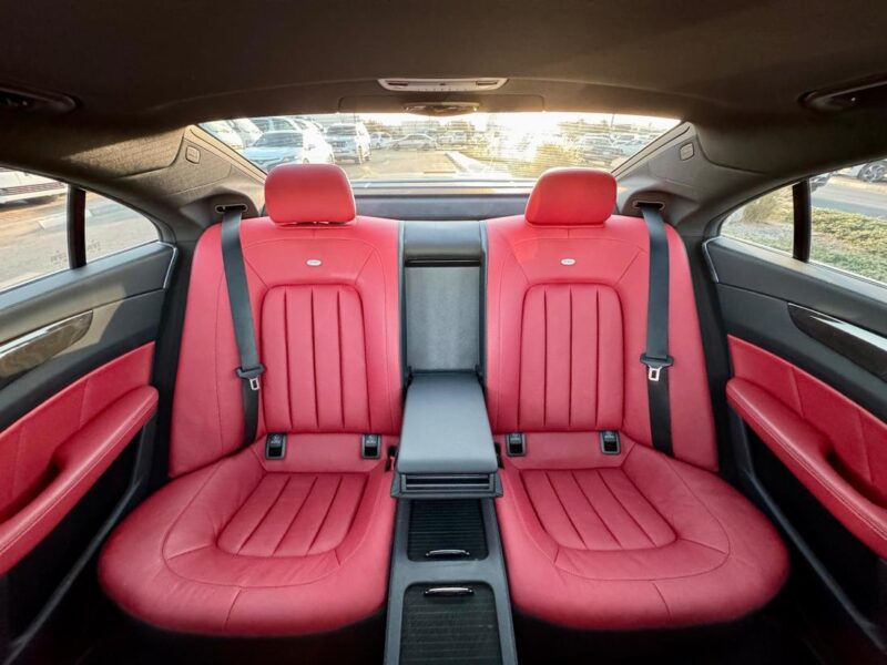 2012 Mercedes-Benz CLS 350 3.5 Liters V6 Sedan Black Red