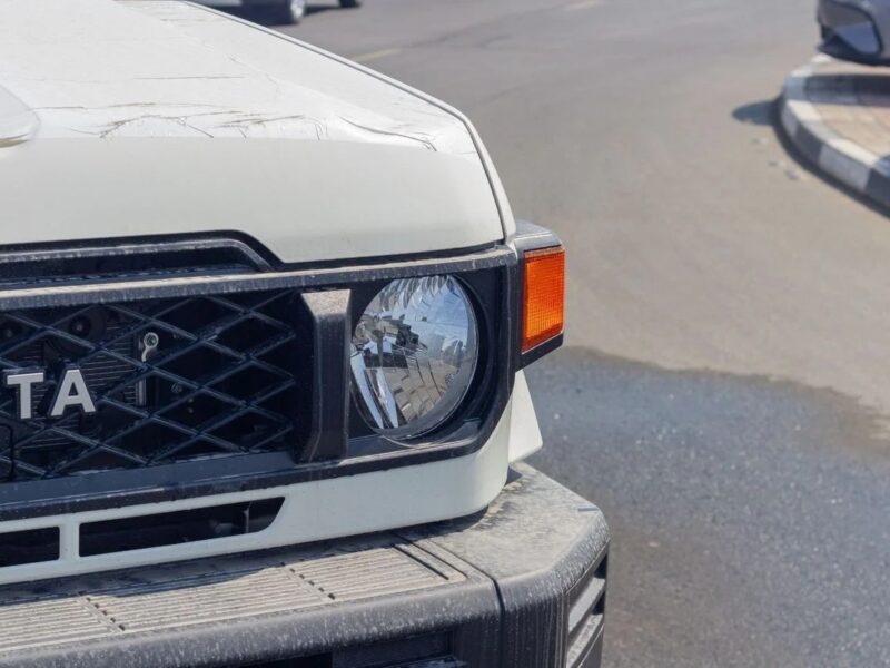 2025 Toyota Land Cruiser Pick Up LC79 2.8L T/DSL STD-E Diesel GCC White Brown