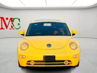 2001 Volkswagen Beetle Standard CLEAN CAR LOW MILEAGE Yellow Black
