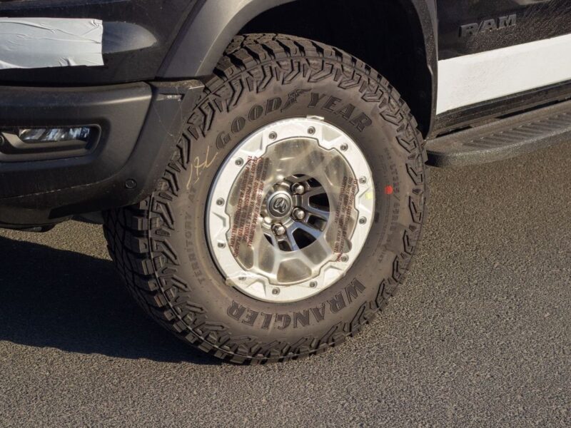 2025 RAM 1500 RHO 3.0L HO TWIN TURBO ESS BLACK FULL OPTION Black