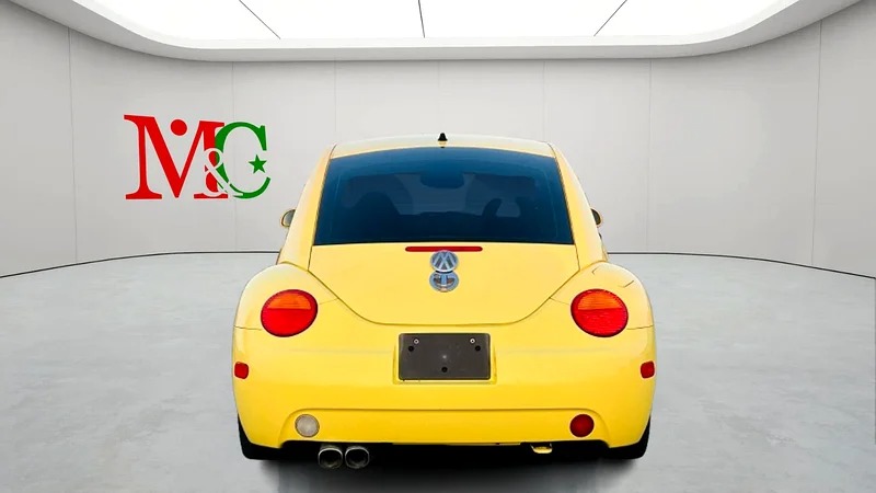 2001 Volkswagen Beetle Standard CLEAN CAR LOW MILEAGE Yellow Black
