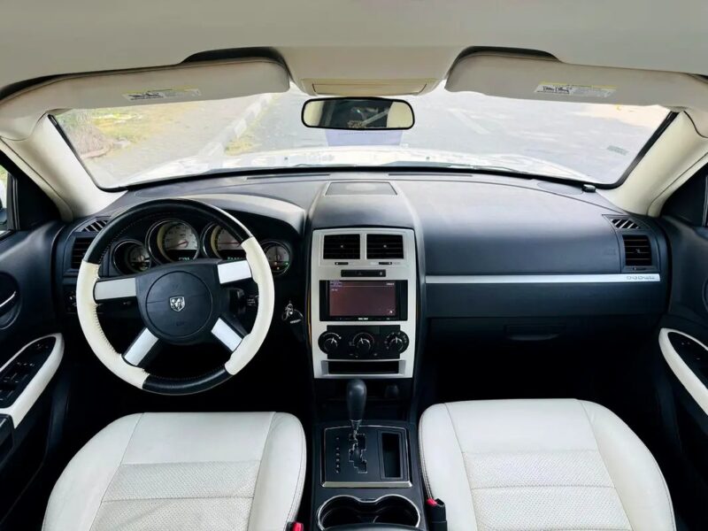 2010 Dodge Charger Other 6 Cylinder Engine Neat & Clean Car White Beige