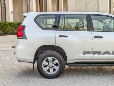 2023 Toyota Prado TXL 2.7L 4 Cylinders Engine GCC Specs White Beige