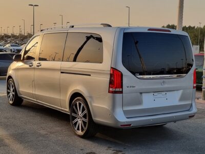 Mercedes-Benz V 250 GCC Specs Luxury Family Van Silver Brown